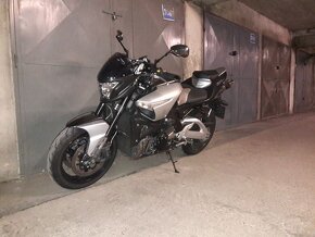 predám moto Suzuki BKing GSX1300BK - 4