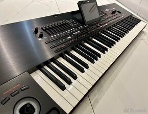 Korg pa 4x 76 - 4