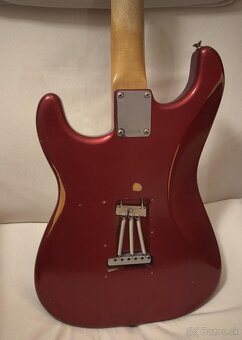 Fender Limited Edition Road Worn 60s Stratocaster, Faded CAR - 4