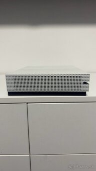 Xbox one s - 4