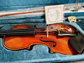 Predám husle, 4/4 husle: "Violin Vivaldi 17”,model Stradivar - 4