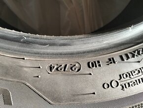 Hankook 215/55 R17 - 4