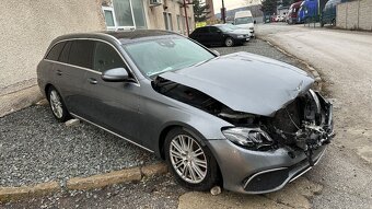 Mercedes E250 - 4