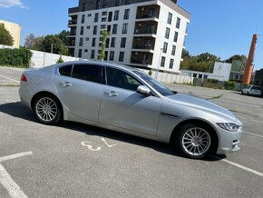 Jaguar XE 2.0 Prestige  |132kw| Automat Diesel - 4