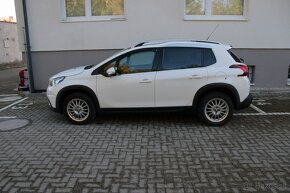 Peugeot 2008 1.2 PureTech 130k Allure - 4