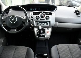 Renault Scénic 1.6i PANORAMA 82 kw - 4