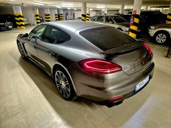 Porsche Panamera GTS V8 - 4