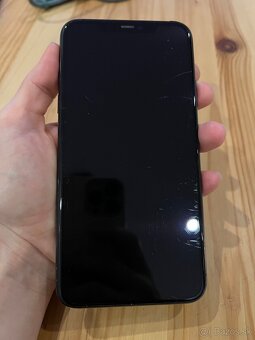 iPhone 11 Pro Max 64GB Midnight Green - 4