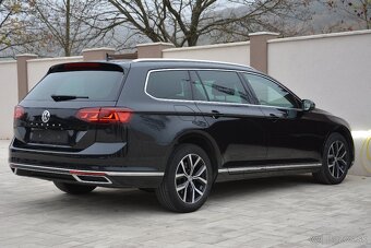 VW Passat Variant 2.0TDI 140KW Highline AUTOÚVER od 0% - 4