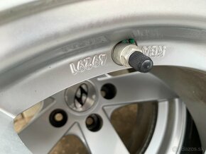 ALU disky + Zimné pneu 215/50 R17 na Hyundai 5x114,3 R17 - 4