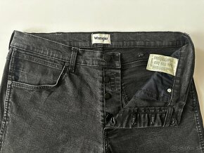 Nové,kvalitné,pánske džínsy WRANGLER - veľkosť 33/32 - 4