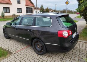 Volkswagen Passat 2,0 TDI DSG nafta automat 103 kw - 4