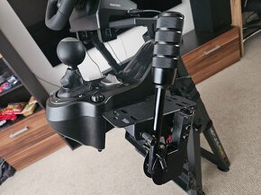 Logitech G923 Driving Force (PS5) + NLR Wheel Stand 2.0 - 4