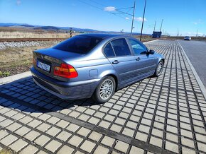 BMW 325i - 4