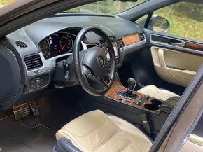 Volkswagen Touareg 4.2 TDI - 4