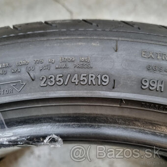 Letné pneumatiky 235/45 R19 GOODYEAR DOT3720 - 4