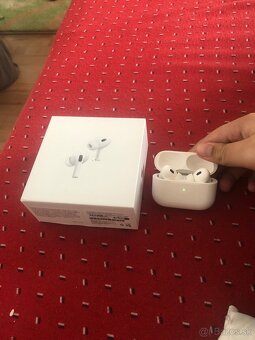 AirPods pro 2 - 4