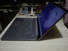 Lenovo 3-17ITL. i3-1115G4. 17,3". 8 GB DDR4.NVMe 256 GB. - 4