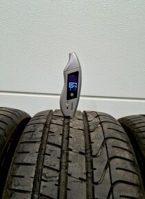 255/35r20 Pirelli Pzero AO - 4