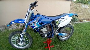 Yamaha YZ250F 2005 - 4