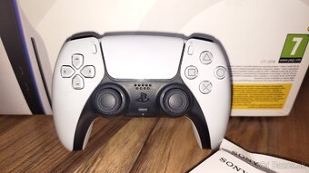 PlayStation 5 Slim s mechanikou + hra Astro Playroom - 4