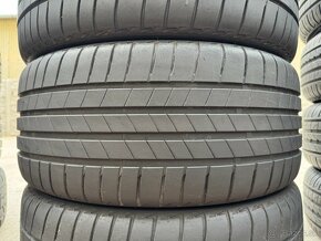 R18 225/40 Bridgestone Turanza T005   92Y 4x5,2mm  DOT3720 - 4