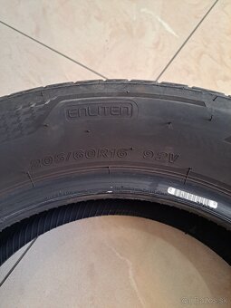 Predám letné pneumatiky Bridgestone 205/60 R16, 92V (4ks) - 4