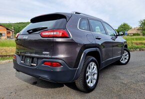 Jeep Cherokee - 4