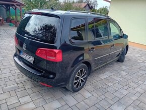 VW Touran 2.0 tdi Dsg - 4