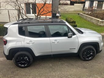 Jeep Renegade 1.3 benzín 96 kw + PHEV Limited 4xe, 2022 - 4