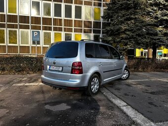 Volkswagen Touran 1.9 TDI Trendline - 4