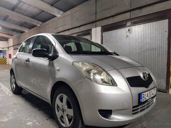 Toyota Yaris 1.0 VVTi KLIMA r.2008 - 4