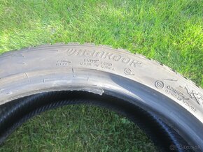 235/40R19 96V zimne pneu Hankook dezen 4x7mm. mierne poškode - 4