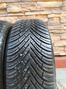 Celoročné pneu Vredestein 2ks/ Zimné pneu Nexen 2ks 185/55 - 4