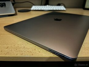 Apple MacBook Pro 15,4" - 4