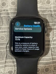 Apple Watch Series 5 - 44 aluminium - Space Gray - 4