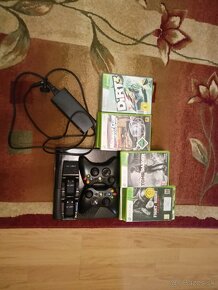 Xbox 360 E - 4