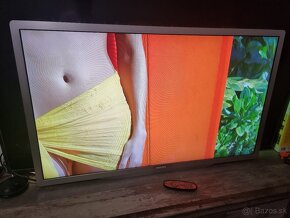 PHILIPS SMART TV 132cm model:  52PFL9606K I 02 Ambilight - 4