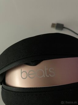 Sluchátka Beats Solo 3 Wireless Rose Gold Top stav - 4