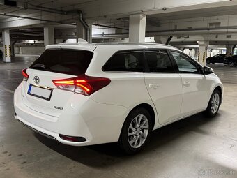 Toyota Auris combi 1.6 97kW, 2018, SK auto - 4