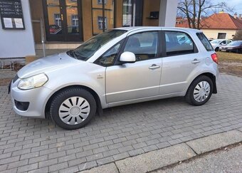 Suzuki SX4 1,9 DDiS GL 2WD nafta manuál 88 kw - 4