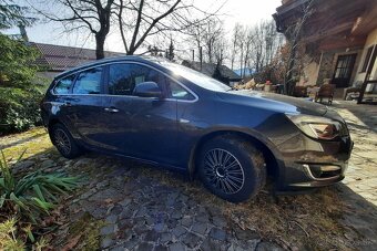 Opel Astra SportsTourer Cosmo - 4