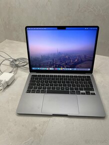 Macbook Air M2 - 4