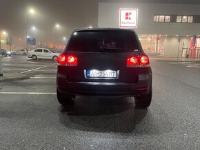 VW Touareg 3.2 V6 162kw rv. 2003 - 4