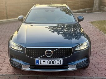 Volvo V90 CC D4 Cross Country Pro AWD A/T - Kúpené v SR - 4