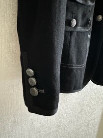 Čierne sako s lemovaním a kovovými šedými gombíkmi - 4