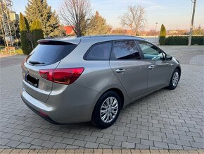 Kia Ceed 1.6 GDI - 4