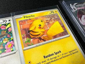 Pokemón MEGA balík E: 200 kariet v obaloch s VMAX a Pikachu - 4