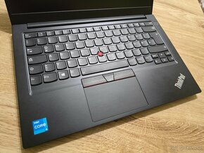 Lenovo thinkpad E14 v super stave s 256gb ssd diskom 8gb ram - 4