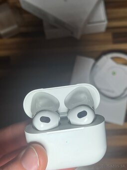 AirPods 3 - 4